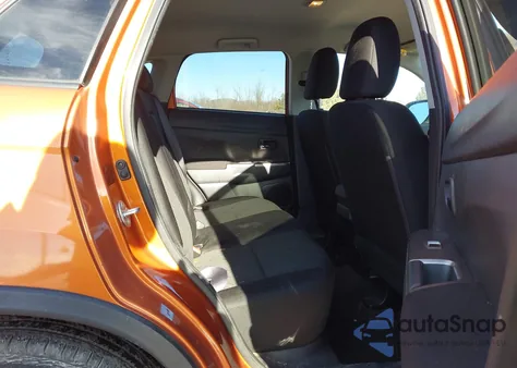 2020 Mitsubishi Outlander Sport 2.0 Se z USA, uszkodzony, nr VIN JA4AP4AU2LU011890